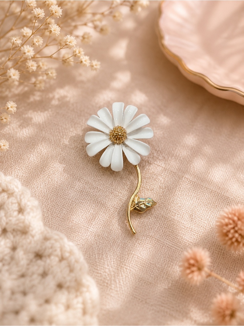 Delicate White Daisy Flower Stem Brooch Pin - Women Jewelry